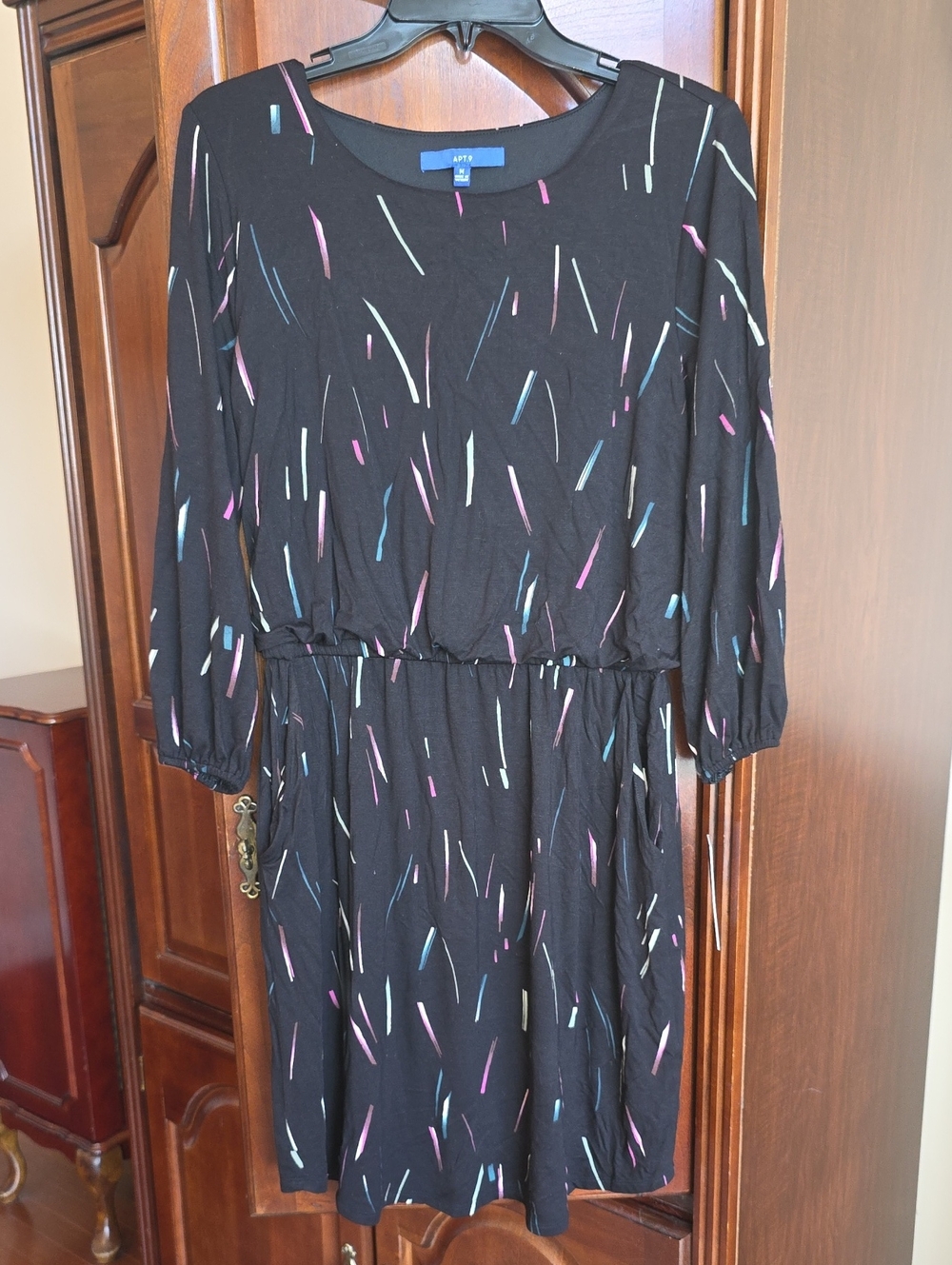 Apt. 9 Long Sleeve Dress with Multi Color Accents Med